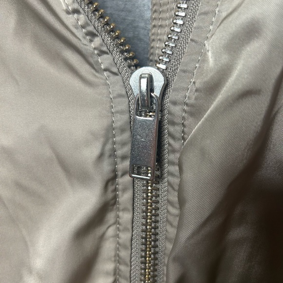 The Group Babaton Bomber Jacket Fill Zip Silver - Picture 4 of 16